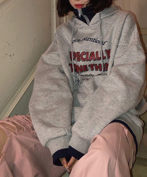 meJane（ミージェーン）の「重ね着風オーバーサイズプルパーカー（パーカー・レディース・ブラック/グレー・FREE）」の11枚目の写真