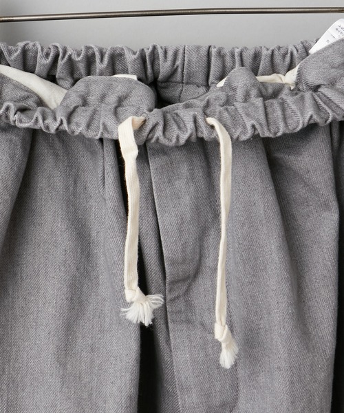 SAKULA(サクラ)の「【SAKULA/サクラ】DENIM NARROW BALL PANTS/デニムナローバルーンパンツ(デニムパンツ・メンズ・グレー/オフホワイト/ブルー・1/2)」の13枚目の写真