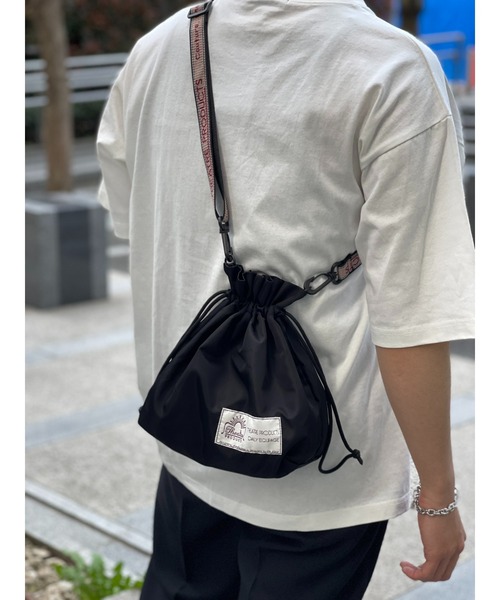 THEATRE PRODUCTS（シアタープロダクツ）の「＜THEATRE PRODUCTS/シアタープロダクツ＞別注巾着/ショルダーバッグ/937129（ショルダーバッグ・メンズ・ブラック/ベージュ・FREE）」の17枚目の写真