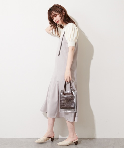 natural couture（ナチュラルクチュール）の「お花手刺繍コンパクトニット（ニット/セーター・レディース・オレンジ/グレイッシュベージュ/ブラック/オフホワイト・FREE）」の5枚目の写真