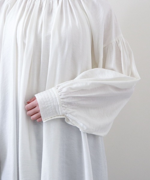 archives（アルシーヴ）の「【限定item】テントラインスタンドカラーチュニック（チュニック・レディース・ブラック/オフホワイト/ラベンダー・MEDIUM）」の5枚目の写真