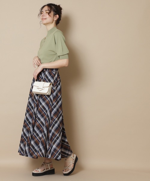 N.(N. Natural Beauty Basic)(エヌエヌナチュラルビューティーベーシック)の「◆チェックボリュームスカート(スカート・レディース・ブラック系その他/ブラウン系その他・MEDIUM)」の4枚目の写真