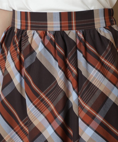 N.(N. Natural Beauty Basic)(エヌエヌナチュラルビューティーベーシック)の「◆チェックボリュームスカート(スカート・レディース・ブラック系その他/ブラウン系その他・MEDIUM)」の11枚目の写真