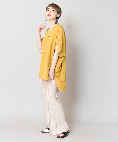 OSMOSIS(オズモーシス)の「プリーツベルボトムパンツ(その他パンツ・レディース・ライトベージュ/オリーブ/ベージュ/ブラック/ネイビー・ONE SIZE)」の21枚目の写真