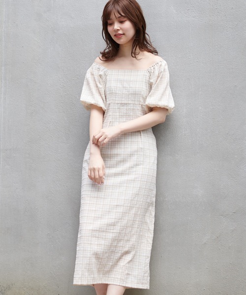 natural couture（ナチュラルクチュール）の「【WEB限定カラー有り】ぽこぽこチェックなセミタイトワンピース（ワンピース・レディース・ベージュ/イエロー/ブラック・FREE）」の4枚目の写真