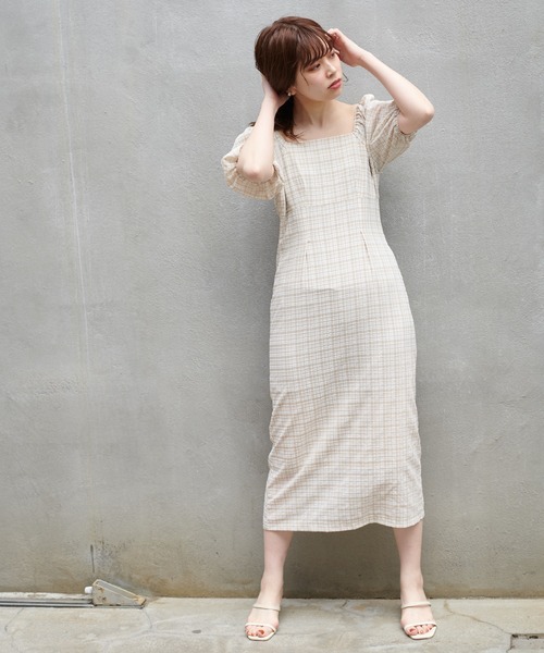 natural couture（ナチュラルクチュール）の「【WEB限定カラー有り】ぽこぽこチェックなセミタイトワンピース（ワンピース・レディース・ベージュ/イエロー/ブラック・FREE）」の7枚目の写真