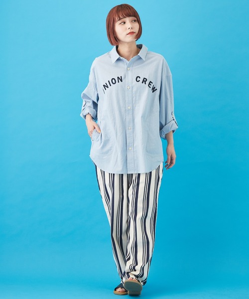 CUBE SUGAR(キューブシュガー)の「シャンブレー バックプリント ビッグシャツ(シャツ/ブラウス・レディース・ブルー/ネイビー/ホワイト・M)」の13枚目の写真