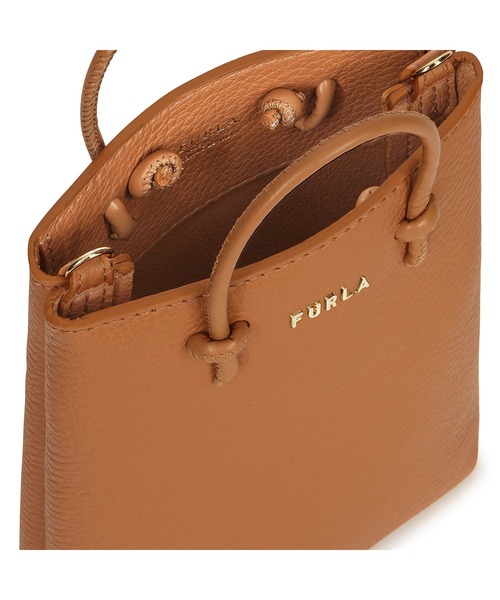 美品　FURLA エッセンシャル ミニショルダーバックキャメル レザー フルラ エッセンシャル キャメル ミニショルダーバッグ レザー