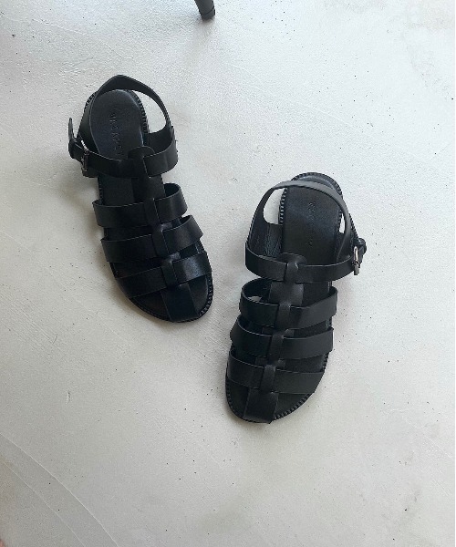 VACANCY（ヴァカンシー）の「ビーガンレザーグルカサンダル（サンダル・レディース・ブラック/アイボリー・S/M/L）」の3枚目の写真