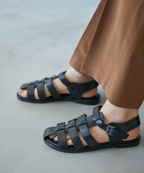 VACANCY（ヴァカンシー）の「ビーガンレザーグルカサンダル（サンダル・レディース・ブラック/アイボリー・S/M/L）」の18枚目の写真