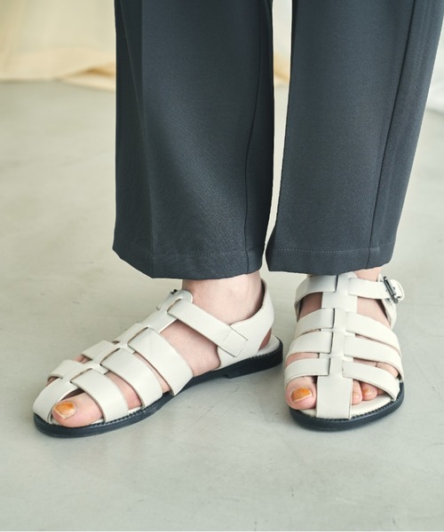 VACANCY（ヴァカンシー）の「ビーガンレザーグルカサンダル（サンダル・レディース・ブラック/アイボリー・S/M/L）」の16枚目の写真