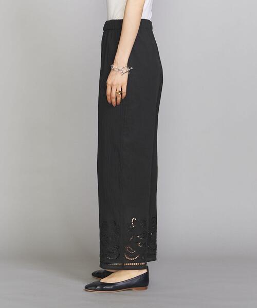 BEAUTY&YOUTH UNITED ARROWS（ビューティーアンドユースユナイテッドアローズ）の「BY コットンエンブロイダリーパンツ -ウォッシャブル-（その他パンツ・レディース・ホワイト/ブラック・SMALL/MEDIUM）」の5枚目の写真