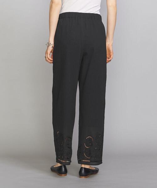 BEAUTY&YOUTH UNITED ARROWS（ビューティーアンドユースユナイテッドアローズ）の「BY コットンエンブロイダリーパンツ -ウォッシャブル-（その他パンツ・レディース・ホワイト/ブラック・SMALL/MEDIUM）」の3枚目の写真