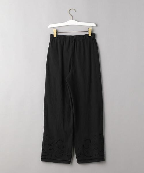 BEAUTY&YOUTH UNITED ARROWS（ビューティーアンドユースユナイテッドアローズ）の「BY コットンエンブロイダリーパンツ -ウォッシャブル-（その他パンツ・レディース・ホワイト/ブラック・SMALL/MEDIUM）」の10枚目の写真