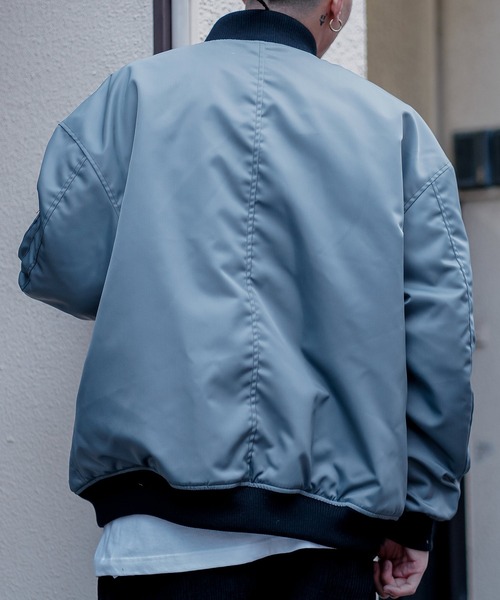 Subciety（サブサエティ）の「STADIUM FLIGHT JKT（MA-1・メンズ・ブラック/グレー・SMALL/MEDIUM/LARGE/X-LARGE）」の5枚目の写真