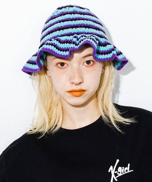 X-girl（エックスガール）の「KNIT BUCKET HAT（ハット・レディース・ホワイト/ブラック/バーガンディー・ONE SIZE）」の14枚目の写真