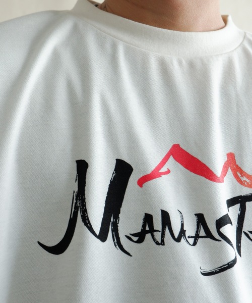 MANASTASH（マナスタッシュ）の「MANASTASH/マナスタッシュ　CHILLMESH TEE "CALLIGRAPHY"　チリメッシュティー（Tシャツ/カットソー・メンズ・オフホワイト/ダークグリーン・LARGE/X-LARGE/MEDIUM）」の5枚目の写真