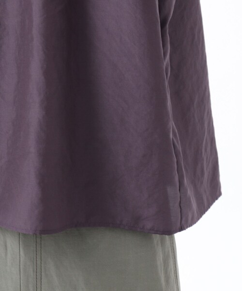 UNTITLED（アンタイトル）の「◆【洗える】シルキーローンブラウス（シャツ/ブラウス・レディース・ブラック/オフホワイト/ナチュラル/パープル系・02/00/99/03/01）」の14枚目の写真