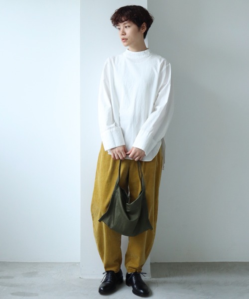 note et silence （ノートエシロンス）の「.◇ナイロンツイル フラットトートBAG（ハンドバッグ・レディース・ブラック/カーキ・FREE）」の3枚目の写真