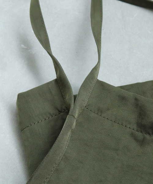 note et silence （ノートエシロンス）の「.◇ナイロンツイル フラットトートBAG（ハンドバッグ・レディース・ブラック/カーキ・FREE）」の12枚目の写真