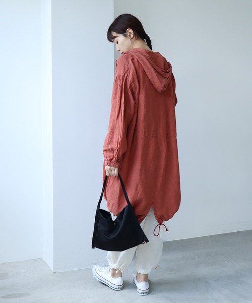 note et silence （ノートエシロンス）の「.◇ナイロンツイル フラットトートBAG（ハンドバッグ・レディース・ブラック/カーキ・FREE）」の9枚目の写真