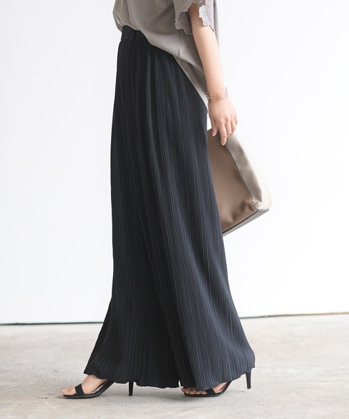 rps（アールピーエス）の「ランダムプリーツパンツ（その他パンツ・レディース・ブラック/グレー/カーキ/アイボリー/モカ/グレイッシュブルー・M）」の3枚目の写真