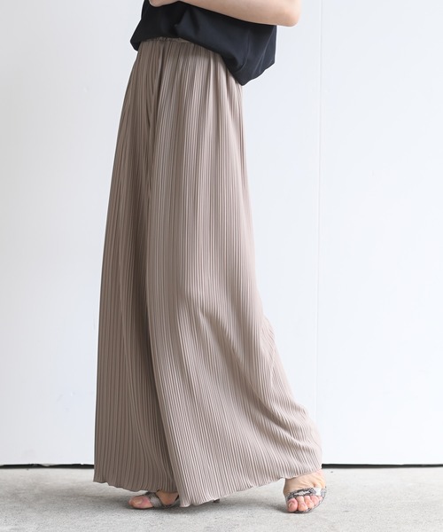 rps（アールピーエス）の「ランダムプリーツパンツ（その他パンツ・レディース・ブラック/グレー/カーキ/アイボリー/モカ/グレイッシュブルー・M）」の5枚目の写真