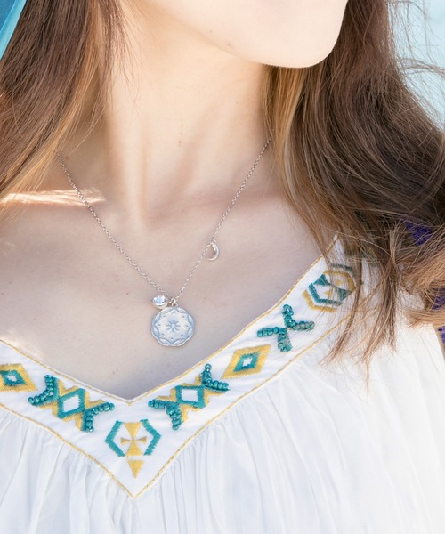 チャイハネ（チャイハネ）の「【チャイハネ】メンデルネックレス（ネックレス・レディース・ホワイト/レッド/イエロー/オレンジ/ブルー/グリーン・FREE）」の2枚目の写真