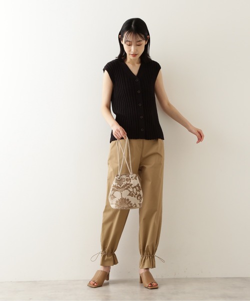 NATURAL BEAUTY BASIC（ナチュラルビューティーベーシック）の「ダマスクジャガード巾着（ショルダーバッグ・レディース・ベージュ/ラベンダー・ﾌﾘ-）」の8枚目の写真