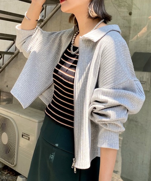 WHO'S WHO gallery(フーズフーギャラリー)の「ファスナーデザイントップス(カーディガン/ボレロ・レディース・ブラック/ピンク/グリーン/トップグレー・FREE)」の7枚目の写真