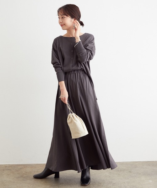 SALON adam et rope'（サロン アダム エ ロペ）の「【セットアップ対応】ミニ裏毛ロングフレアスカート（スカート・レディース・チャコールグレー/ベージュ/ブルー系その他4・FREE）」の5枚目の写真