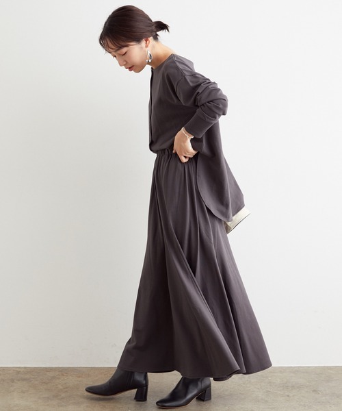 SALON adam et rope'（サロン アダム エ ロペ）の「【セットアップ対応】ミニ裏毛ロングフレアスカート（スカート・レディース・チャコールグレー/ベージュ/ブルー系その他4・FREE）」の19枚目の写真