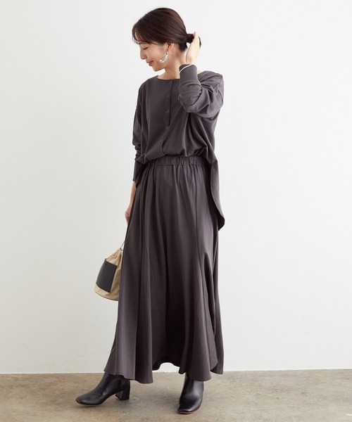 SALON adam et rope'（サロン アダム エ ロペ）の「【セットアップ対応】ミニ裏毛ロングフレアスカート（スカート・レディース・チャコールグレー/ベージュ/ブルー系その他4・FREE）」の22枚目の写真
