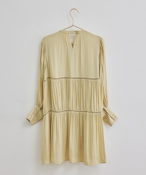 ROPE' PICNIC（ロペピクニック）の「【emur】ティアードハシゴレース使いブラウス（シャツ/ブラウス・レディース・ブラック/キナリ/ライトグリーン・38）」の8枚目の写真