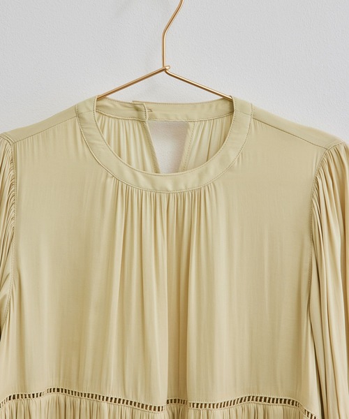 ROPE' PICNIC（ロペピクニック）の「【emur】ティアードハシゴレース使いブラウス（シャツ/ブラウス・レディース・ブラック/キナリ/ライトグリーン・38）」の6枚目の写真