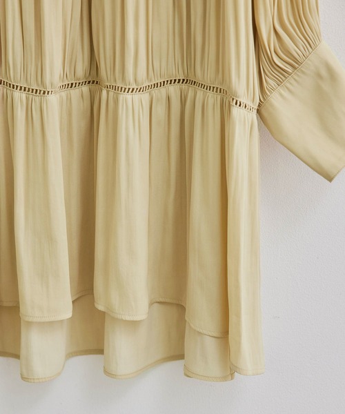 ROPE' PICNIC（ロペピクニック）の「【emur】ティアードハシゴレース使いブラウス（シャツ/ブラウス・レディース・ブラック/キナリ/ライトグリーン・38）」の12枚目の写真