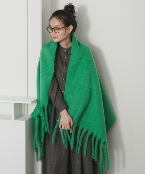 Libra Cue(リブラ キュー)の「モヘアタッチボリュームストール(ストール/ショール・レディース・ブラック/グリーン/ブルーグレー/マスタード/モカ/アイボリー・FREE)」の10枚目の写真