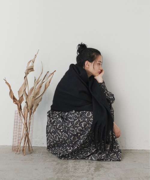 Libra Cue(リブラ キュー)の「モヘアタッチボリュームストール(ストール/ショール・レディース・ブラック/グリーン/ブルーグレー/マスタード/モカ/アイボリー・FREE)」の18枚目の写真