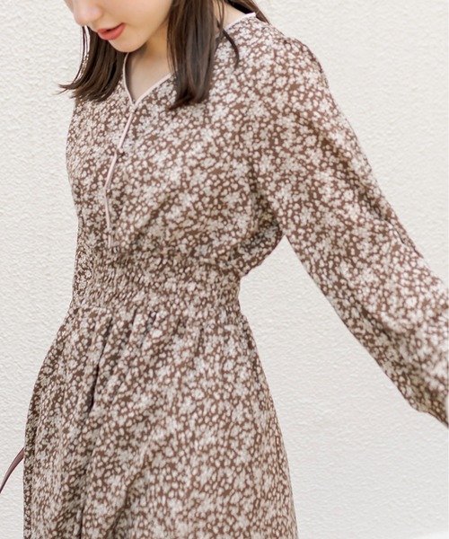 OLIVE des OLIVE(オリーブデオリーブ)の「配色パイピングVネックワンピース(ワンピース・レディース・ライトブラウン/ブラック/オフホワイト/グリーン/ラベンダー・FREE)」の16枚目の写真