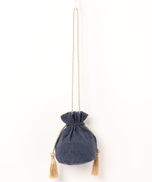 CPCM(シーピーシーエム)の「タッセル付きジャカード巾着BAG(ショルダーバッグ・レディース・ブラック/アイボリー/ネイビー・FREE)」の7枚目の写真