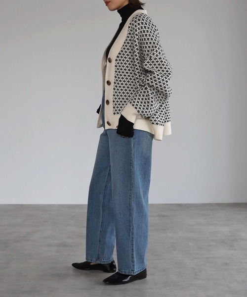 4youstory（フォーユーストーリー）の「ジャガードVネックカーディガン（カーディガン/ボレロ・レディース・ブラック/ブラウン/アイボリー・MEDIUM）」の19枚目の写真