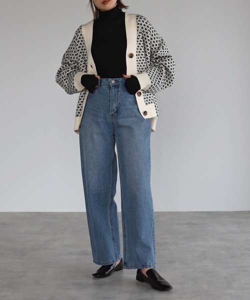 4youstory（フォーユーストーリー）の「ジャガードVネックカーディガン（カーディガン/ボレロ・レディース・ブラック/ブラウン/アイボリー・MEDIUM）」の15枚目の写真