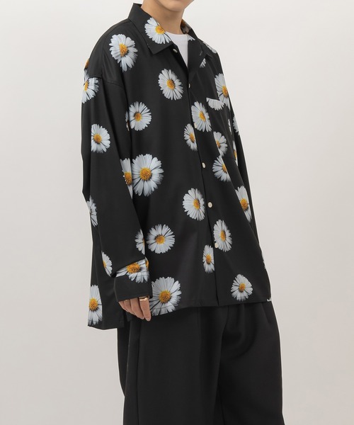 SlashDate（スラッシュデイト）の「総柄プリントビッグシルエットシャツ/とろみシャツ/オープンカラーシャツ/開襟シャツ/オーバーサイズシャツ（シャツ/ブラウス・メンズ・ブラック/ブラウン/ホワイト/ブラック系その他/ブラック系その他2/ブラック系その他3/ホワイト系その他/ブルー/ホワイト系その他2/ブラック系その他4/ブラック系その他5/ブラック系その他6・M/L）」の20枚目の写真