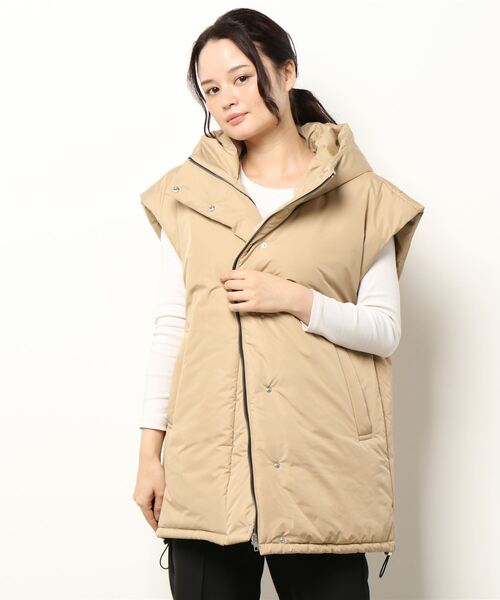 TITE IN THE STORE（ティテ　インザ　ストア）の「フード付きフレンチ中綿ベスト（ダウンベスト・レディース・ベージュ/ブラック・38）」の8枚目の写真