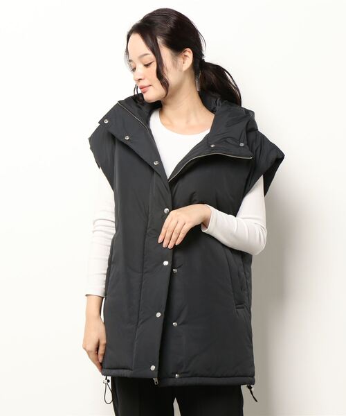 TITE IN THE STORE（ティテ　インザ　ストア）の「フード付きフレンチ中綿ベスト（ダウンベスト・レディース・ベージュ/ブラック・38）」の9枚目の写真