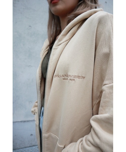 FIG&VIPER（フィグアンドバイパー）の「LOGOヘビーBIGフーディ―（パーカー・レディース・ベージュ/ブラック/ホワイト・FREE）」の12枚目の写真