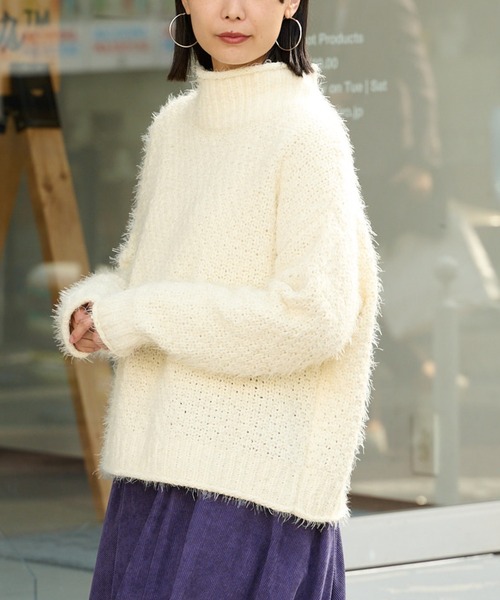 BONbazaar（ボンバザール）の「モールシャギーニット（ニット/セーター・レディース・シルバー/アイボリー・FREE）」の2枚目の写真