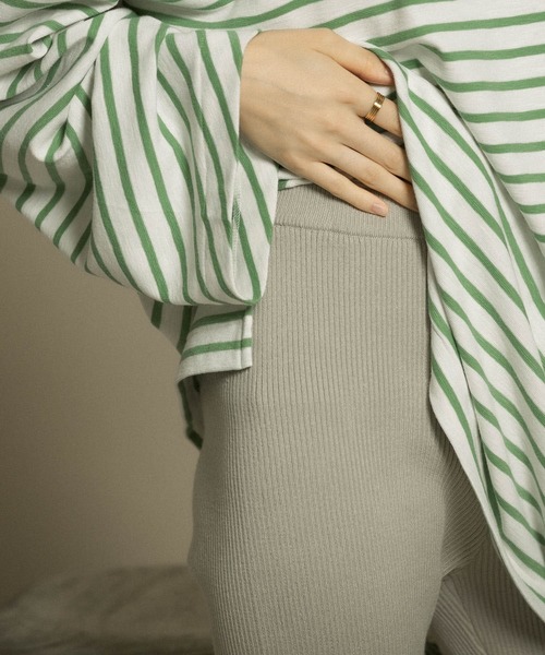 KBF(ケイビーエフ)の「フレアRIBニットパンツ(その他パンツ・レディース・チャコールグレー/ライトグレー/ブラック・ONE)」の10枚目の写真