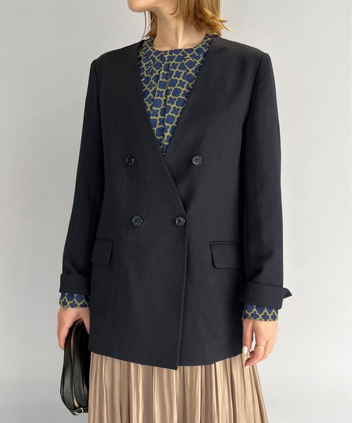 PICCIN（ピッチン）の「ノーカラーダブルジャケット（ノーカラージャケット・レディース・ブラウン/ベージュ/ネイビー・M/L）」の3枚目の写真