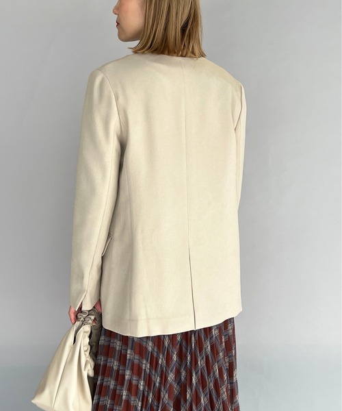 PICCIN（ピッチン）の「ノーカラーダブルジャケット（ノーカラージャケット・レディース・ブラウン/ベージュ/ネイビー・M/L）」の6枚目の写真